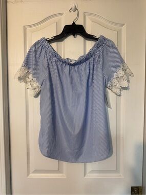 Roommates Light Blue Pinstripe Off-Shoulder Top with White Lace Sleeves